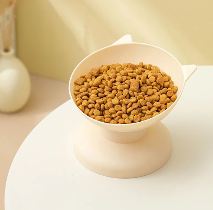 Oversized Cat Food Bowl : Wide, Spill-Resistant Design